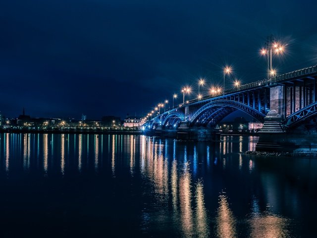 Обои ночь, фонари, огни, река, германия, майнц, рейн.мост, night, lights, river, germany, mainz, rhine.bridge разрешение 2880x1728 Загрузить