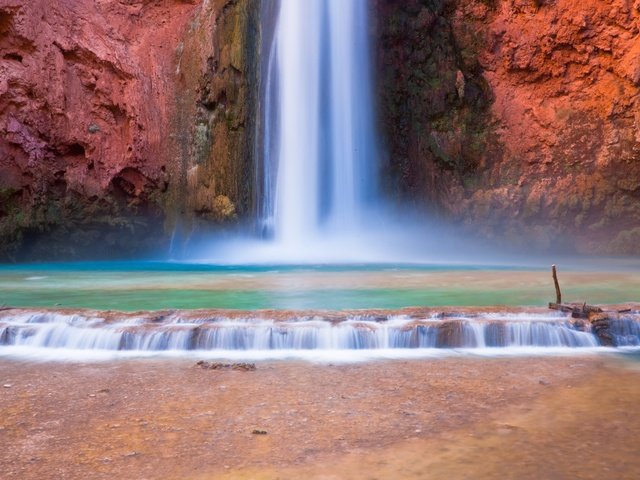 Обои скалы, природа, водопад, сша, аризона, водопад хавасу, большой каньон, rocks, nature, waterfall, usa, az, havasu falls, the grand canyon разрешение 2880x1800 Загрузить