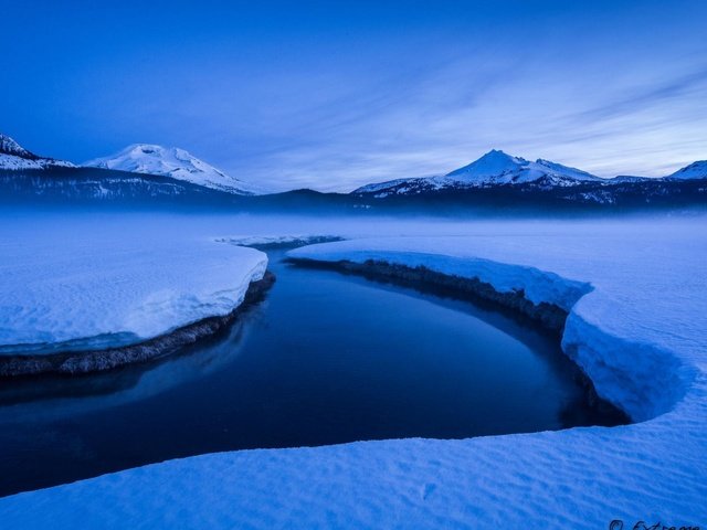 Обои небо, река, горы, снег, природа, зима, пейзаж, the sky, river, mountains, snow, nature, winter, landscape разрешение 1920x1200 Загрузить