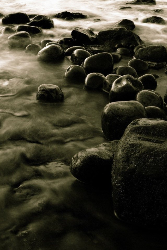 Обои вода, камни, серый, water, stones, grey разрешение 1920x1440 Загрузить