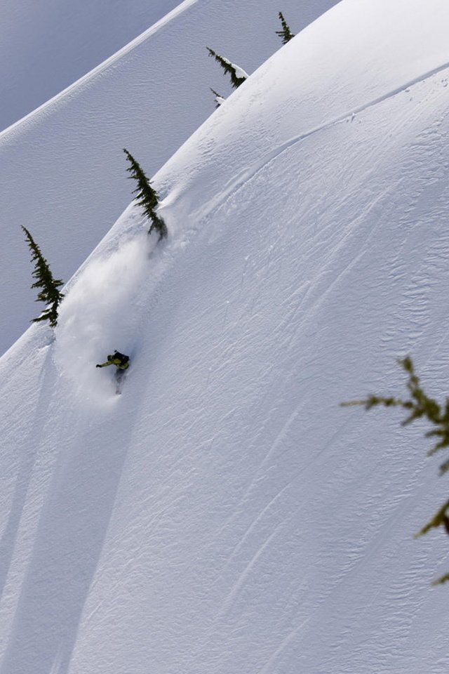 Обои горы, снег, спуск, зима, склон, сноуборд, сноубордист, mountains, snow, the descent, winter, slope, snowboard, snowboarder разрешение 1920x1080 Загрузить