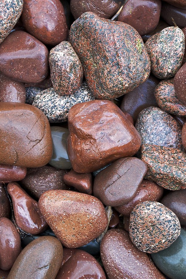 Обои камни, берег, краски, камешки, stones, shore, paint, pebbles разрешение 2048x1371 Загрузить