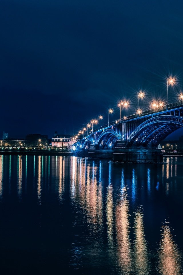 Обои ночь, фонари, огни, река, германия, майнц, рейн.мост, night, lights, river, germany, mainz, rhine.bridge разрешение 2880x1728 Загрузить