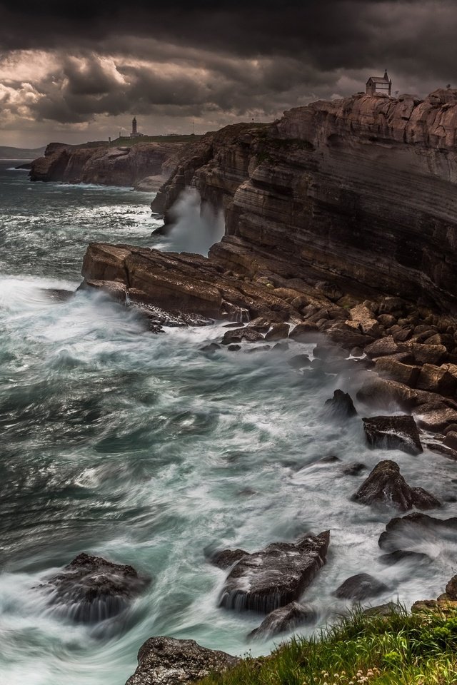 Обои небо, скалы, камни, волны, море, the sky, rocks, stones, wave, sea разрешение 2560x1600 Загрузить