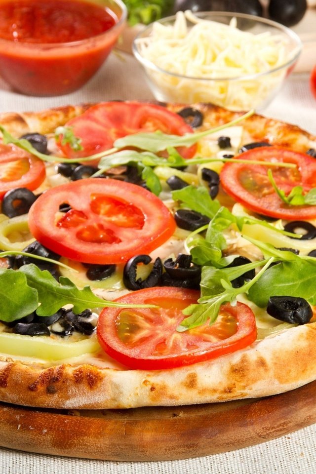 Обои сыр, овощи, помидоры, перец, пицца, маслины, cheese, vegetables, tomatoes, pepper, pizza, olives разрешение 2560x1600 Загрузить