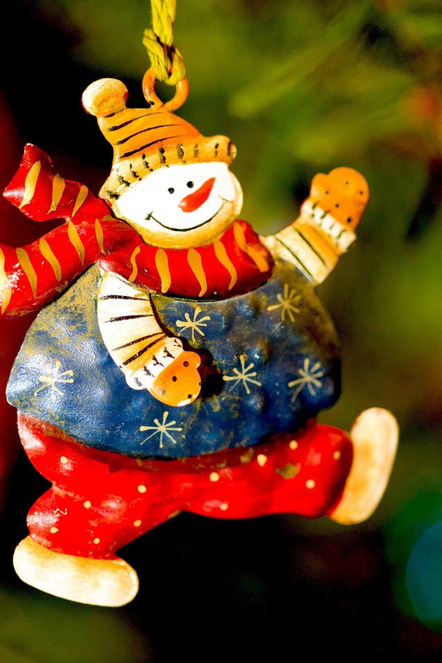 Обои новый год, игрушка, снеговик, рождество, елочные украшения, new year, toy, snowman, christmas, christmas decorations разрешение 2560x1706 Загрузить