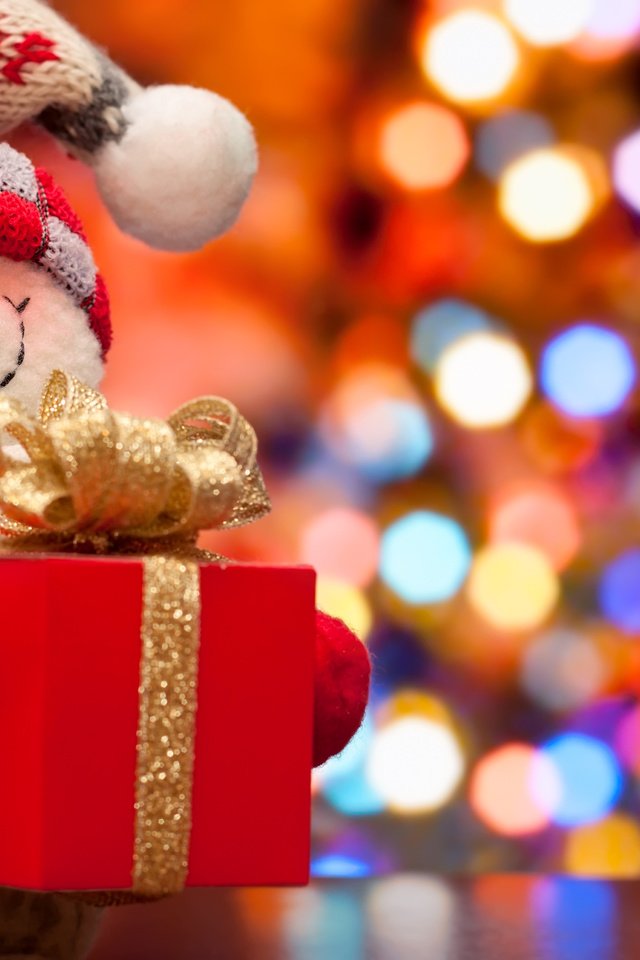 Обои новый год, снеговик, подарок, праздник, рождество, коробка, new year, snowman, gift, holiday, christmas, box разрешение 4633x3089 Загрузить