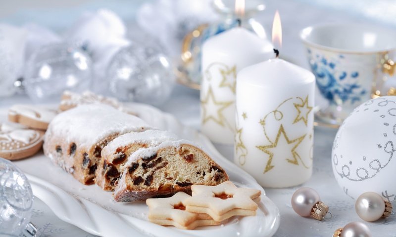 Обои свечи, новый год, шарики, чай, рождество, печенье, candles, new year, balls, tea, christmas, cookies разрешение 2560x1706 Загрузить