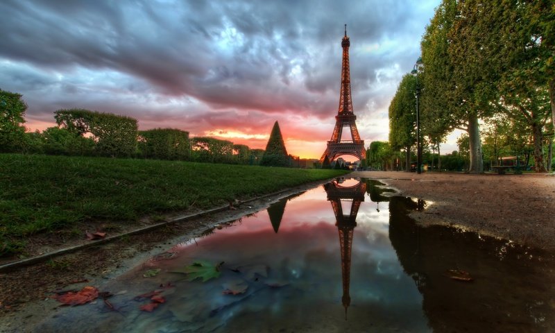 Обои отражение, париж, франция, эйфелева башня, reflection, paris, france, eiffel tower разрешение 2560x1600 Загрузить