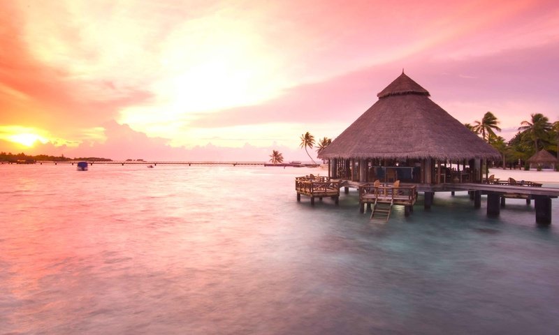 Обои закат, бунгало, тропики, мальдивы, sunset, bungalow, tropics, the maldives разрешение 4228x2732 Загрузить