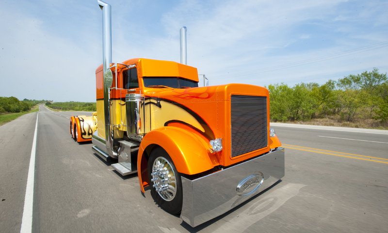 Обои дорога, лето, оранжевый, грузовик, road, summer, orange, truck разрешение 4256x2832 Загрузить