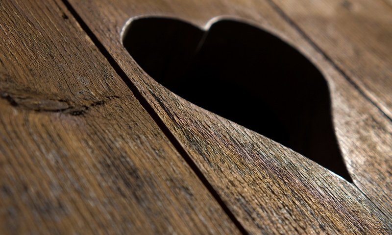 Обои макро, доска, сердце, вырез, деревянная поверхность, macro, board, heart, neckline, wooden surface разрешение 1920x1200 Загрузить
