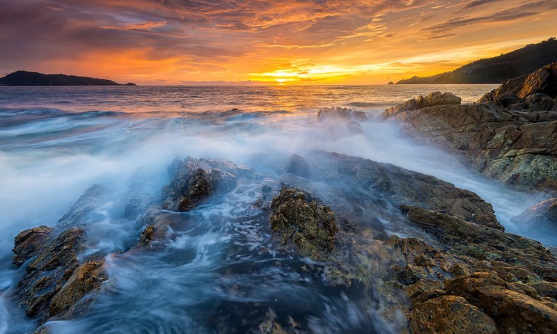 Обои вечер, скалы, закат, море, таиланд, the evening, rocks, sunset, sea, thailand разрешение 2048x1366 Загрузить