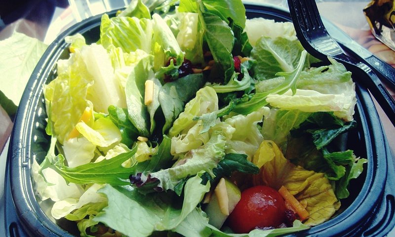 Обои зелень, овощи, салат, листья салата, greens, vegetables, salad, lettuce разрешение 2304x1728 Загрузить