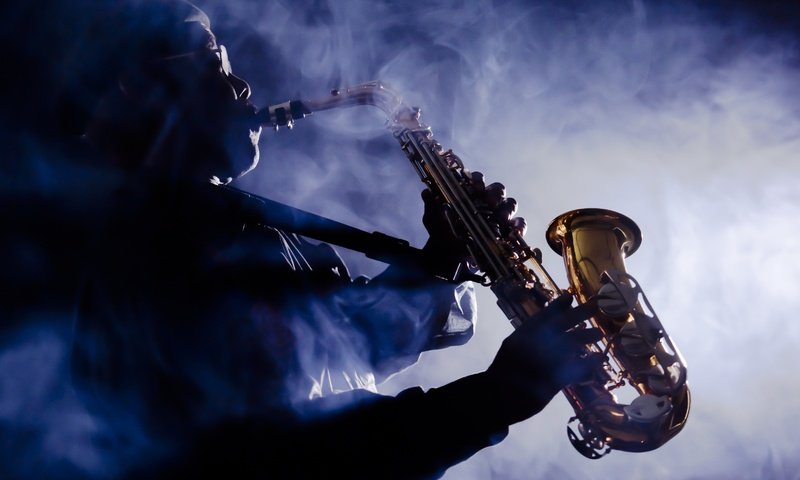 Обои музыка, дым, музыкант, саксофон, music, smoke, musician, saxophone разрешение 3280x2048 Загрузить