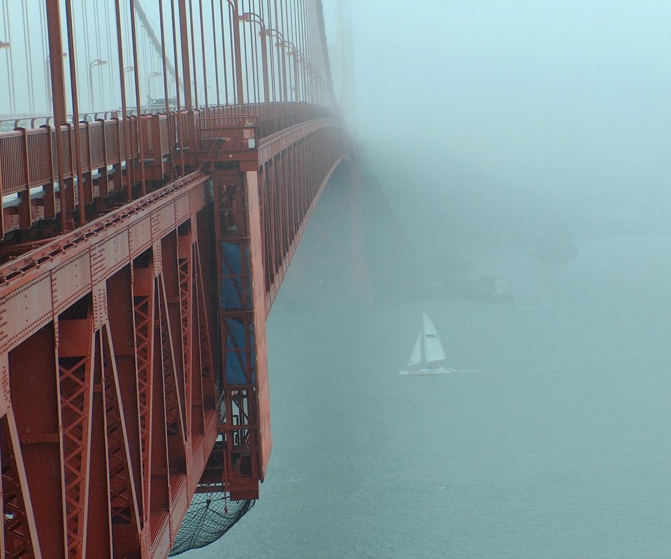 Обои туман, мост, парусник, fog, bridge, sailboat разрешение 2608x1952 Загрузить