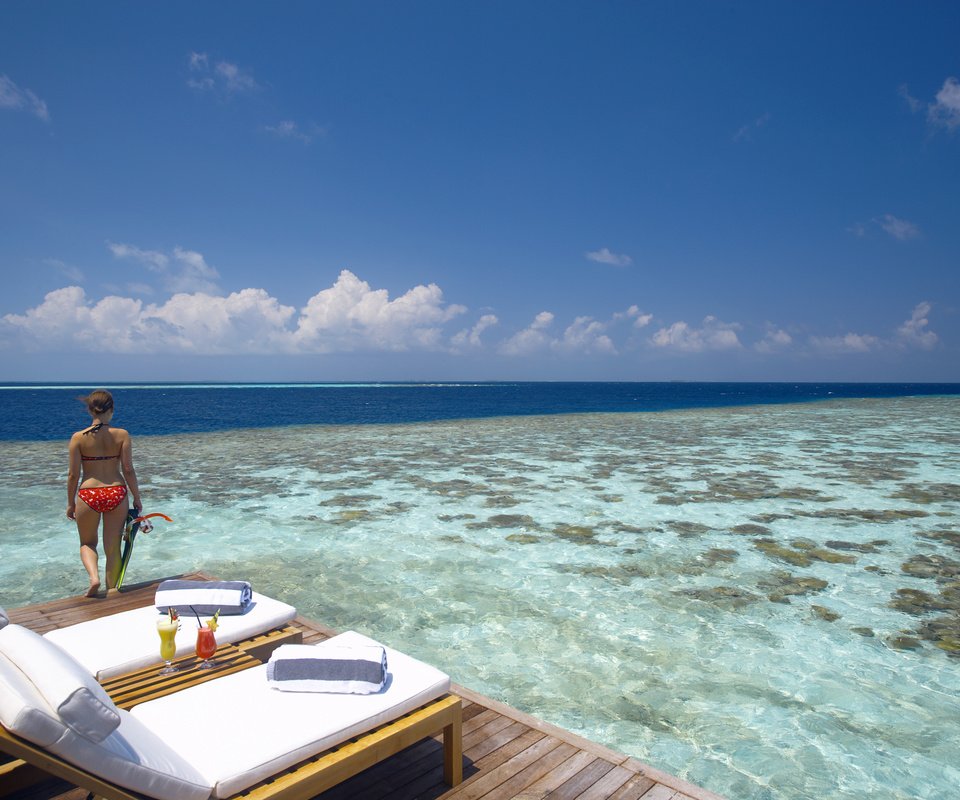 Обои пляж, тропики, мальдивы, beach, tropics, the maldives разрешение 2000x1330 Загрузить