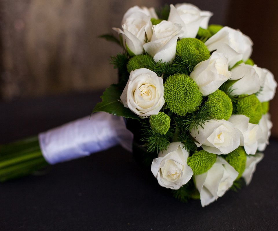 Обои цветы, свадьба, букет невесты, flowers, wedding, the bride's bouquet разрешение 2560x1600 Загрузить