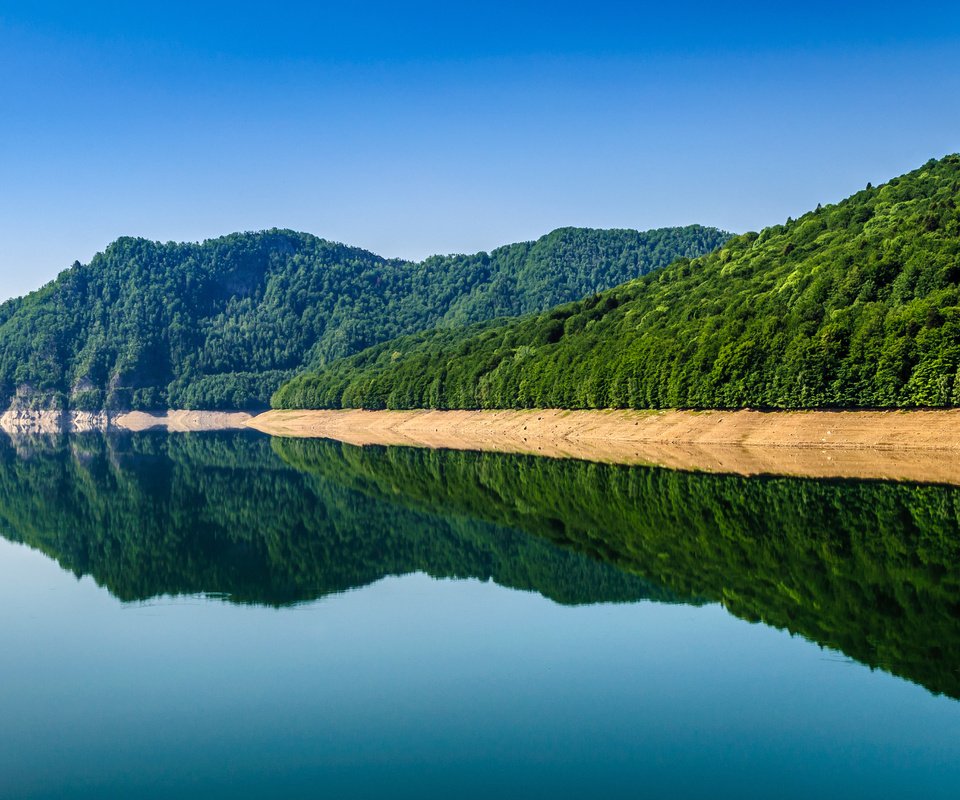 Обои небо, озеро, горы, отражение, пейзаж, румыния, the sky, lake, mountains, reflection, landscape, romania разрешение 4177x2848 Загрузить