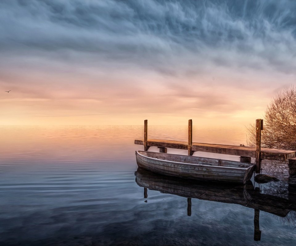 Обои озеро, природа, причал, лодка, lake, nature, pier, boat разрешение 1920x1200 Загрузить