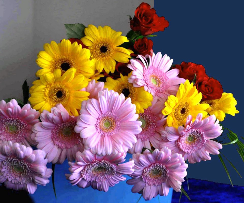 Обои цветы, букет, герберы, flowers, bouquet, gerbera разрешение 2048x1391 Загрузить