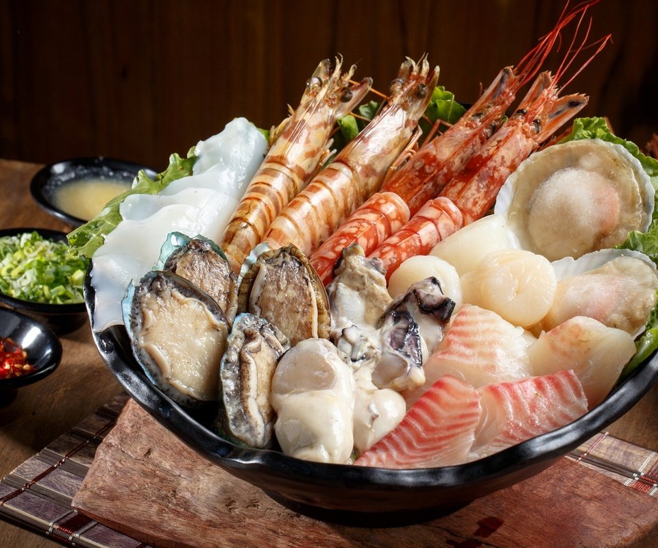 Обои рыба, морепродукты, креветки, моллюски, fish, seafood, shrimp, shellfish разрешение 1920x1279 Загрузить