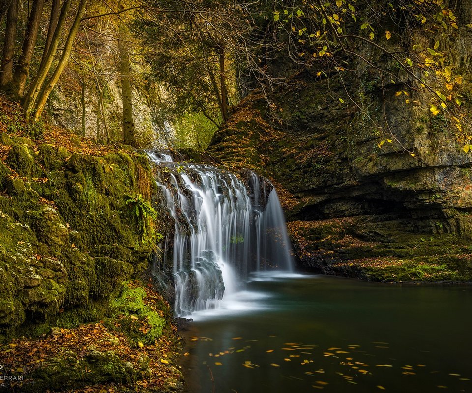 Обои река, природа, листья, водопад, осень, river, nature, leaves, waterfall, autumn разрешение 1920x1200 Загрузить