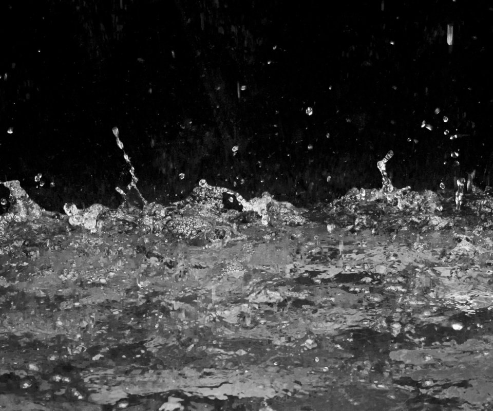Обои вода, капли, чёрно-белое, брызги, всплеск, жидкость, выплеск, water, drops, black and white, squirt, splash, liquid разрешение 3888x2592 Загрузить