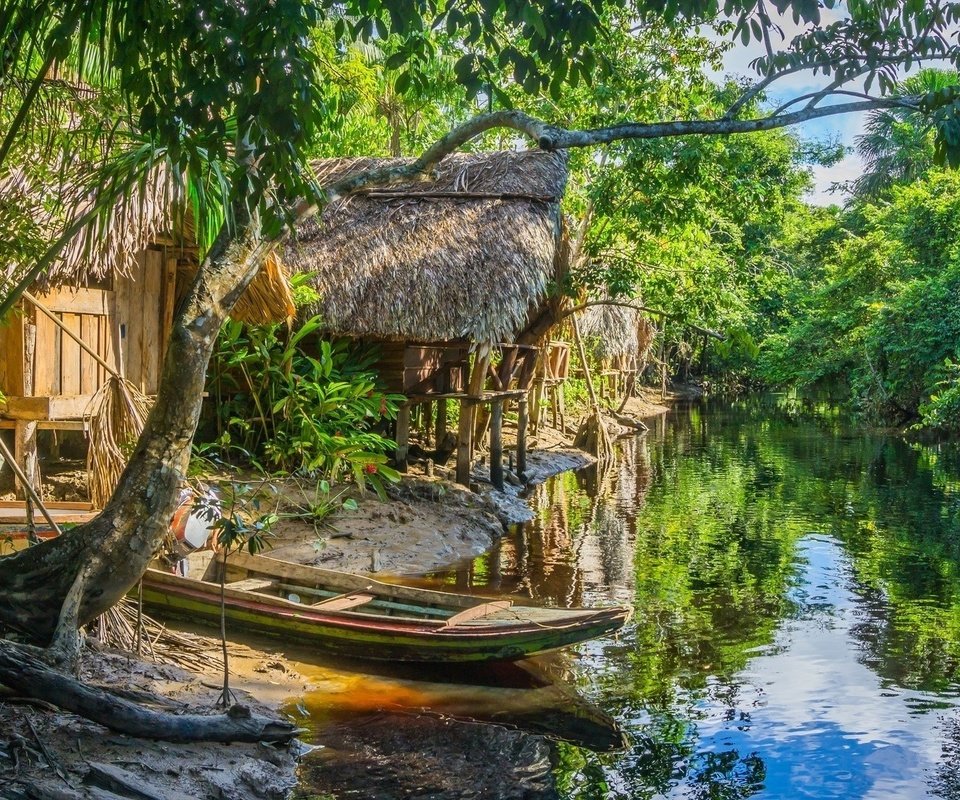 Обои река, лодка, дом, джунгли, хижина, венесуэла, ориноко, river, boat, house, jungle, hut, venezuela, orinoco разрешение 1920x1150 Загрузить