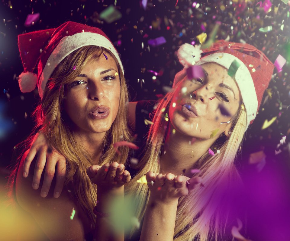 Обои новый год, настроение, взгляд, девушки, волосы, лицо, праздник, вечеринка, new year, mood, look, girls, hair, face, holiday, party разрешение 2560x1600 Загрузить