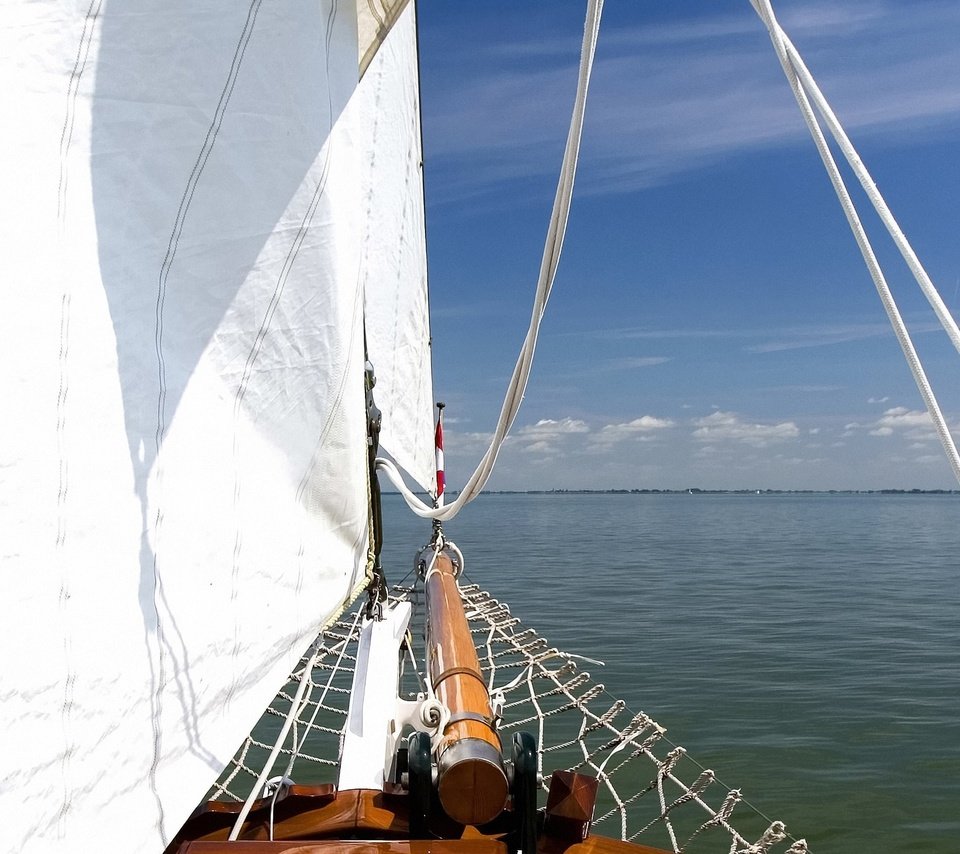 Обои облака, море, яхта, паруса, clouds, sea, yacht, sails разрешение 2445x1764 Загрузить