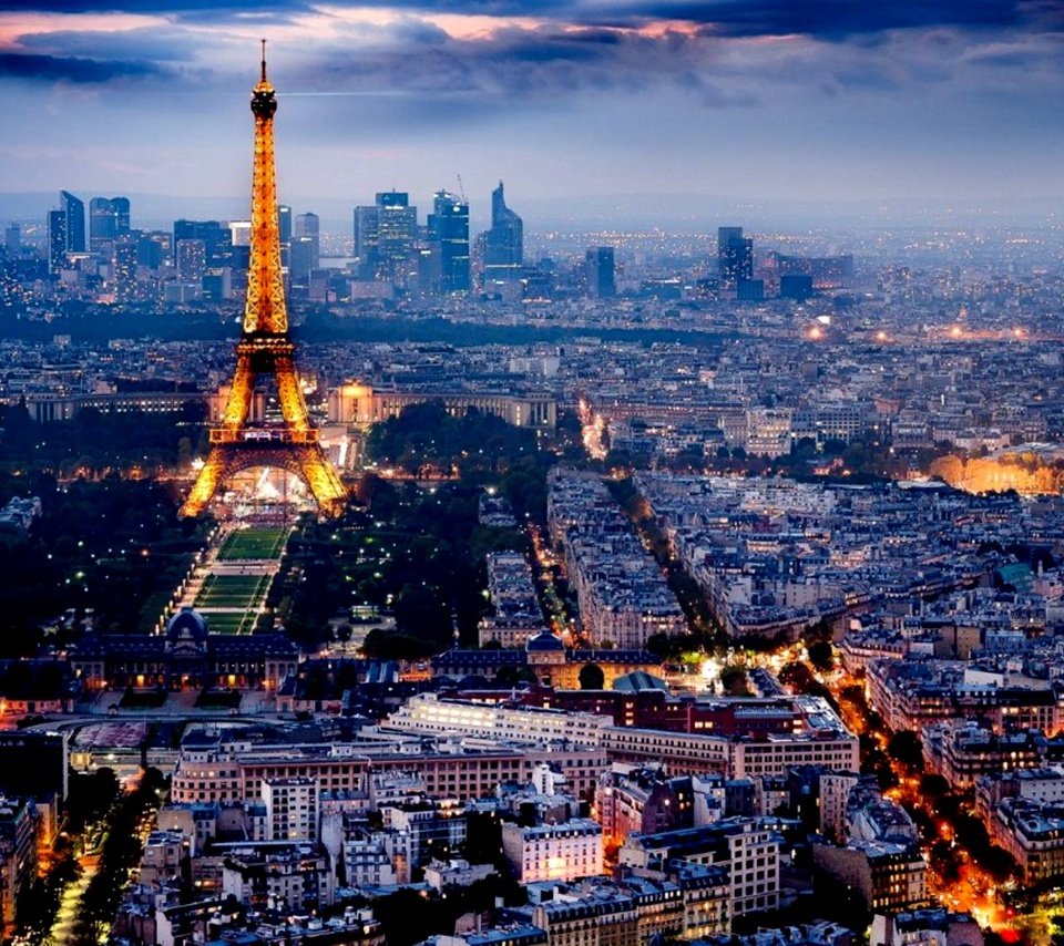 Обои париж, эйфелева башня, городской пейзаж, огни города, paris, eiffel tower, the urban landscape разрешение 2000x1125 Загрузить