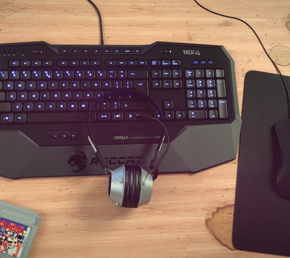 Обои геймерская клавиатура, мышка и гарнитура, gaming keyboard, mouse and headset разрешение 1920x1200 Загрузить