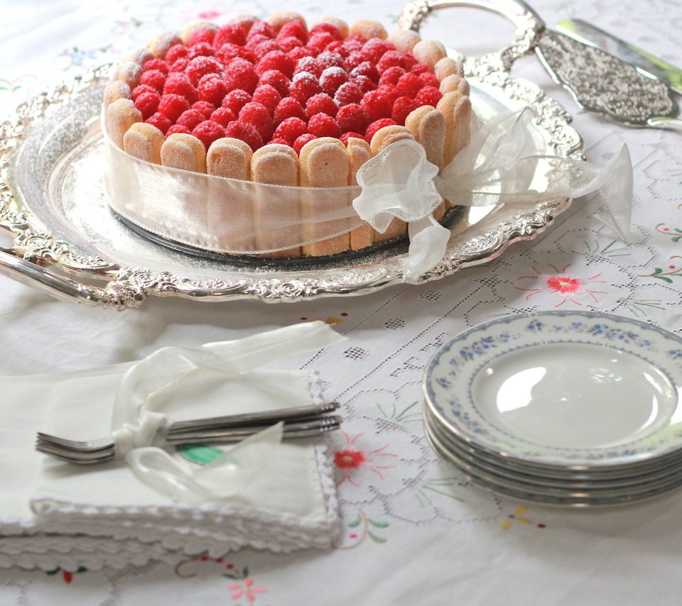 Обои малина, торт, десерт, пирожное, raspberry, cake, dessert разрешение 2560x1600 Загрузить