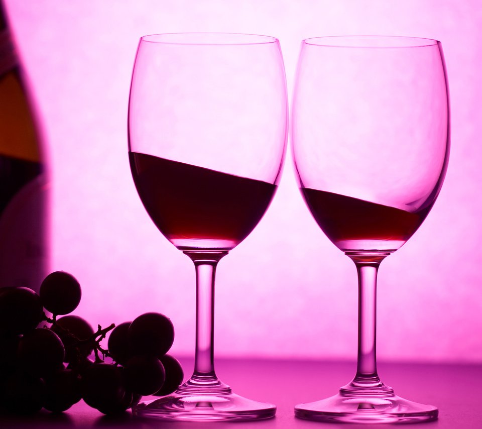 Обои фон, виноград, вино, бутылка, бокалы, background, grapes, wine, bottle, glasses разрешение 4059x2828 Загрузить