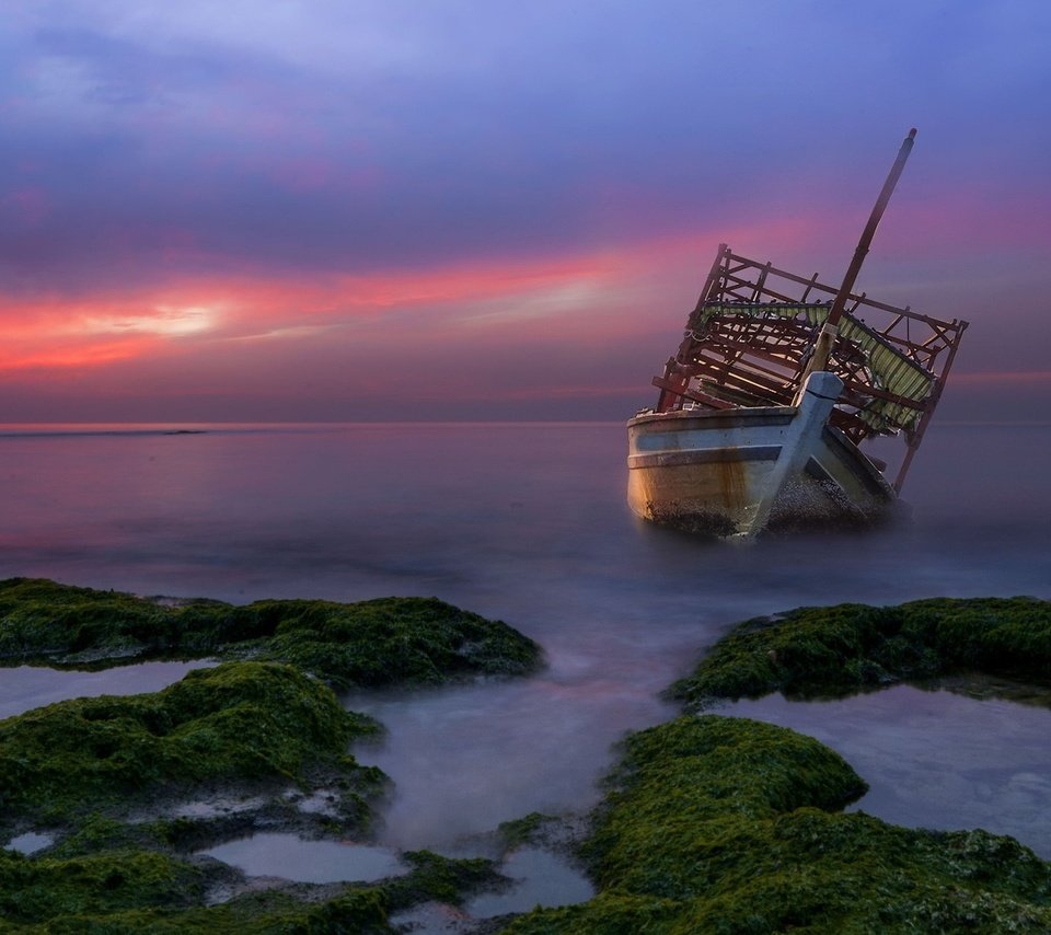 Обои небо, природа, закат, море, корабль, the sky, nature, sunset, sea, ship разрешение 2047x1249 Загрузить