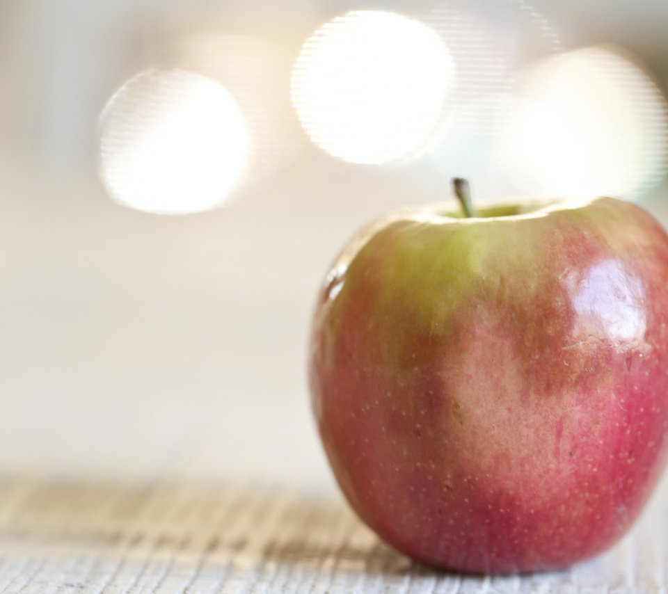 Обои макро, фон, фрукты, яблоко, macro, background, fruit, apple разрешение 2048x1365 Загрузить