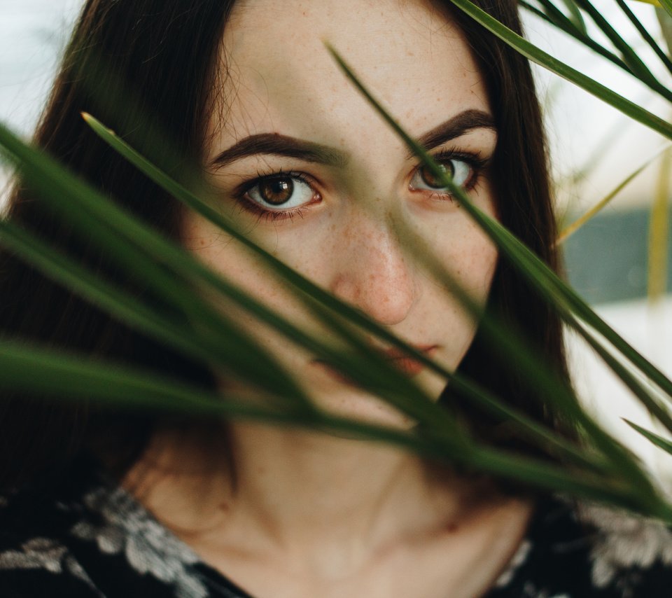 Обои глаза, природа, девушка, портрет, весна, лицо, веснушки, eyes, nature, girl, portrait, spring, face, freckles разрешение 5184x3456 Загрузить