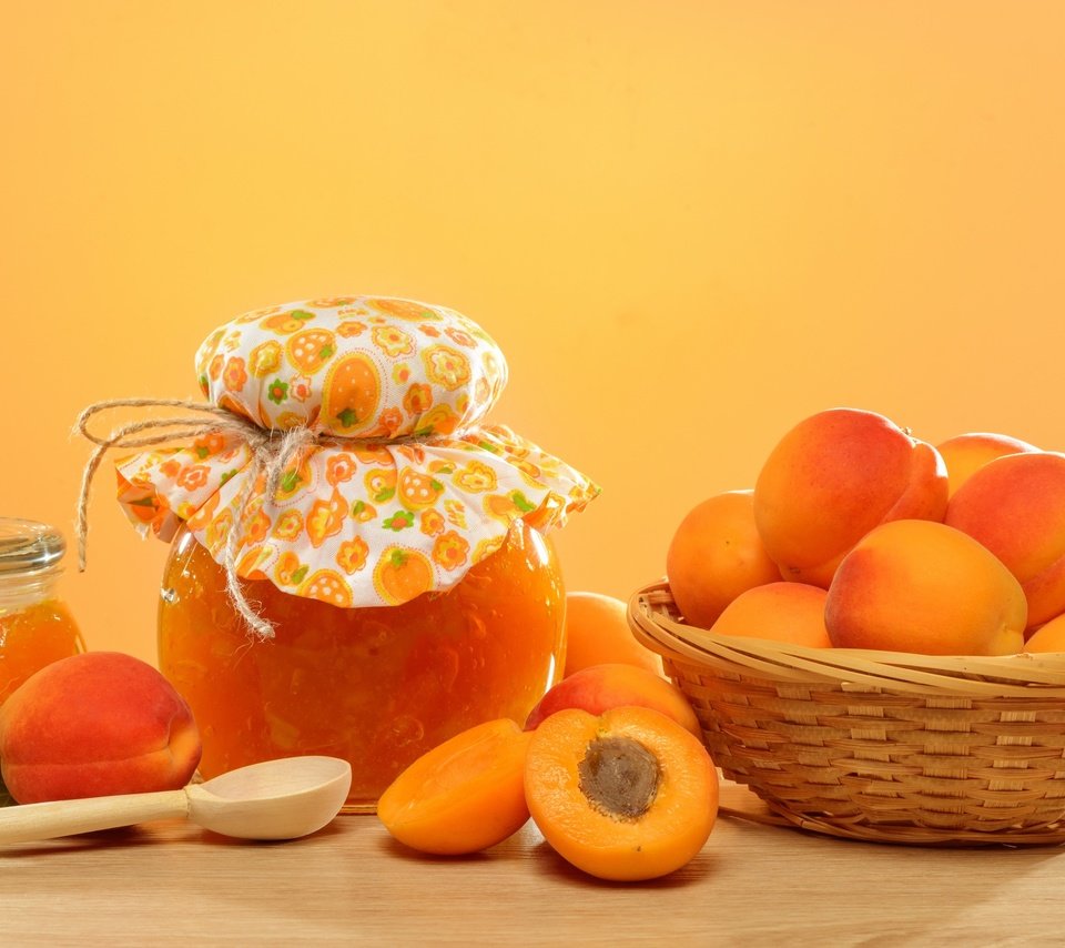 Обои фрукты, джем, абрикосы, варенье, fruit, jam, apricots разрешение 2880x1800 Загрузить
