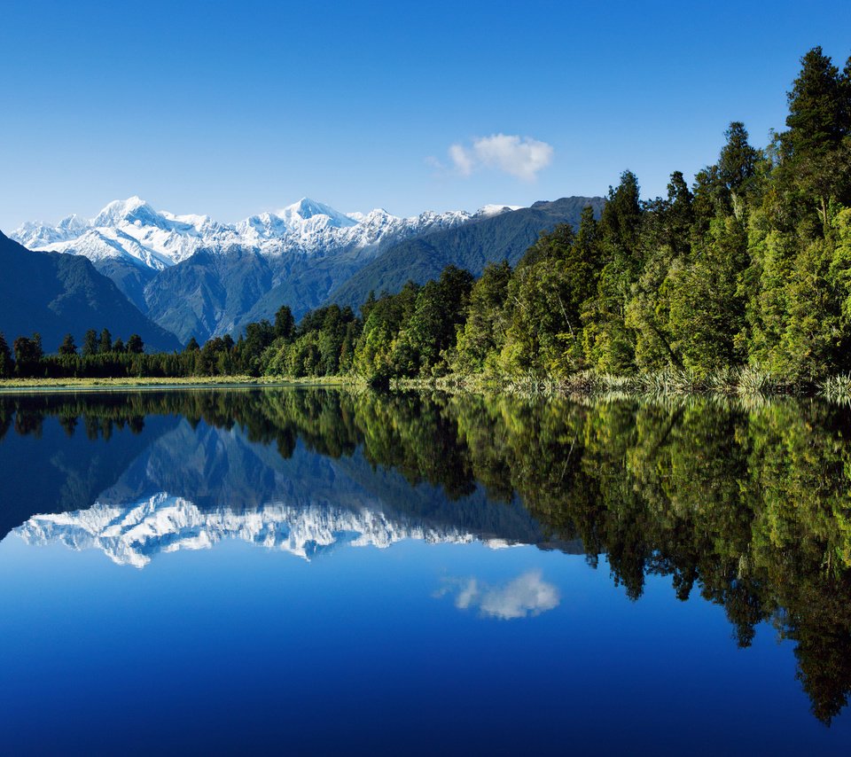 Обои небо, вода, озеро, лес, отражение, гора, новая зеландия, the sky, water, lake, forest, reflection, mountain, new zealand разрешение 1920x1280 Загрузить