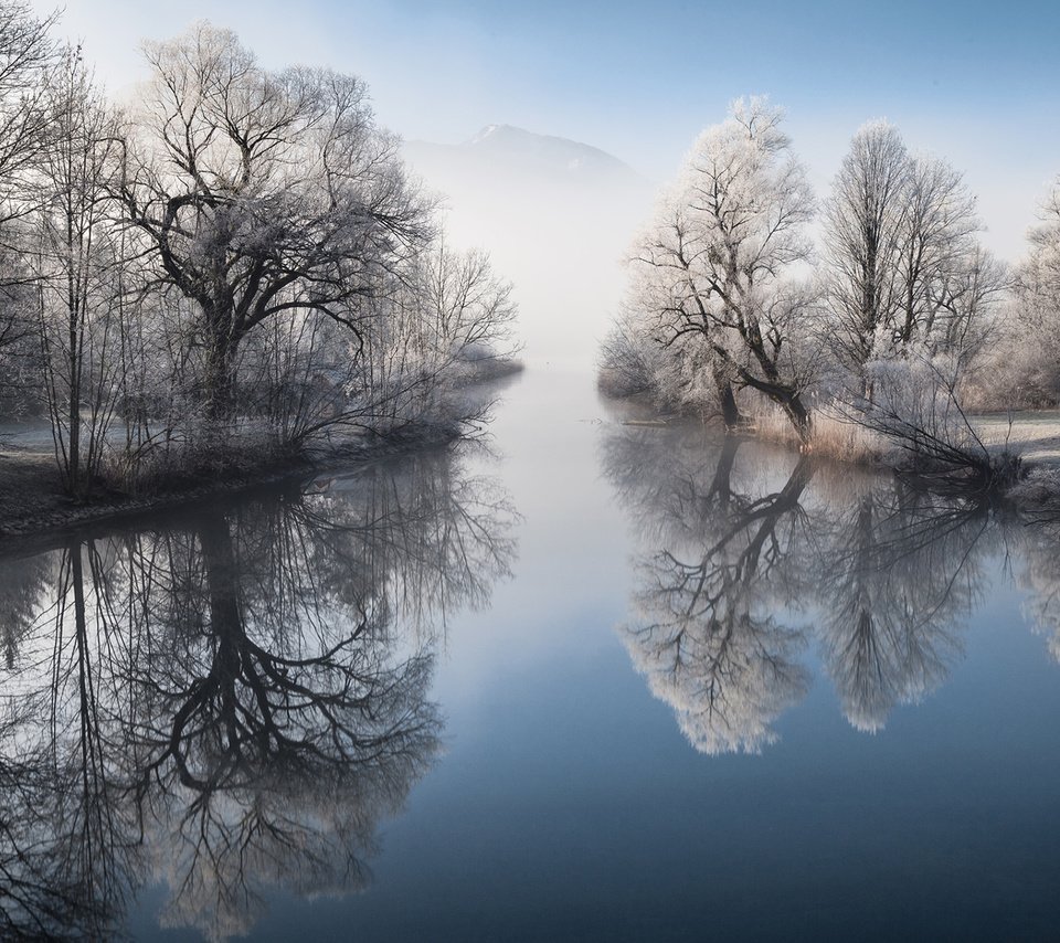 Обои деревья, озеро, природа, зима, отражение, пейзаж, парк, trees, lake, nature, winter, reflection, landscape, park разрешение 1920x1200 Загрузить