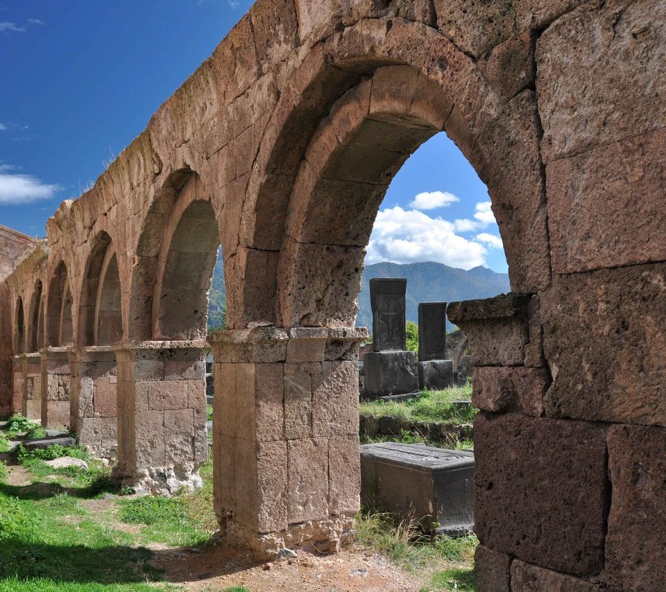 Обои небо, облака, крест, армения, айастан, the sky, clouds, cross, armenia, hayastan разрешение 4288x2848 Загрузить