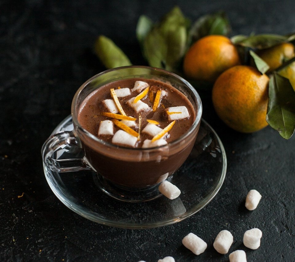 Обои напиток, мандарины, цедра, горячий шоколад, маршмеллоу, drink, tangerines, peel, hot chocolate, marshmallows разрешение 2500x1637 Загрузить