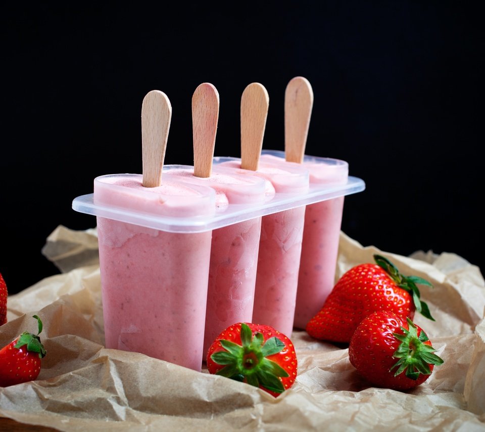 Обои мороженое, клубника, ягоды, десерт, фруктовое мороженое, ice cream, strawberry, berries, dessert, popsicles разрешение 3464x2309 Загрузить