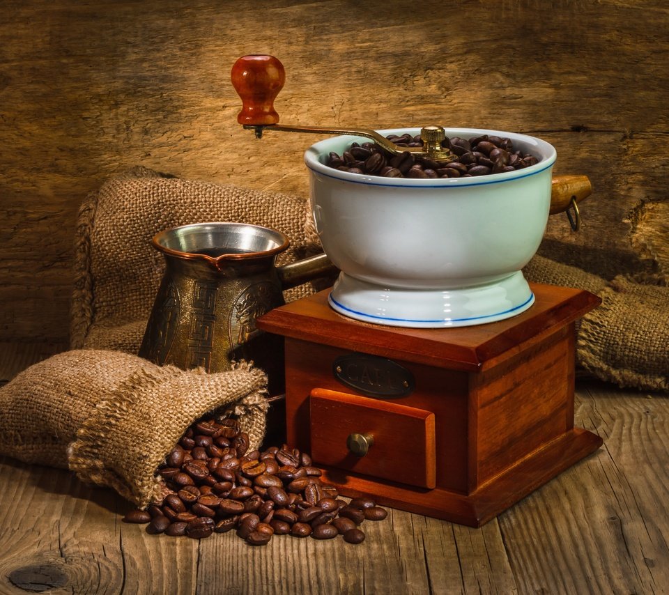 Обои зерна, кофе, мешок, кофейные зерна, турка, кофемолка, grain, coffee, bag, coffee beans, turk, coffee grinder разрешение 4878x3661 Загрузить