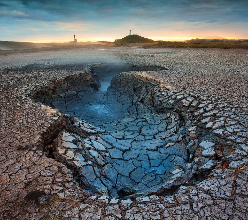 Обои пустыня, кратер, потрескавшаяся земля, desert, crater, cracked earth разрешение 1920x1080 Загрузить