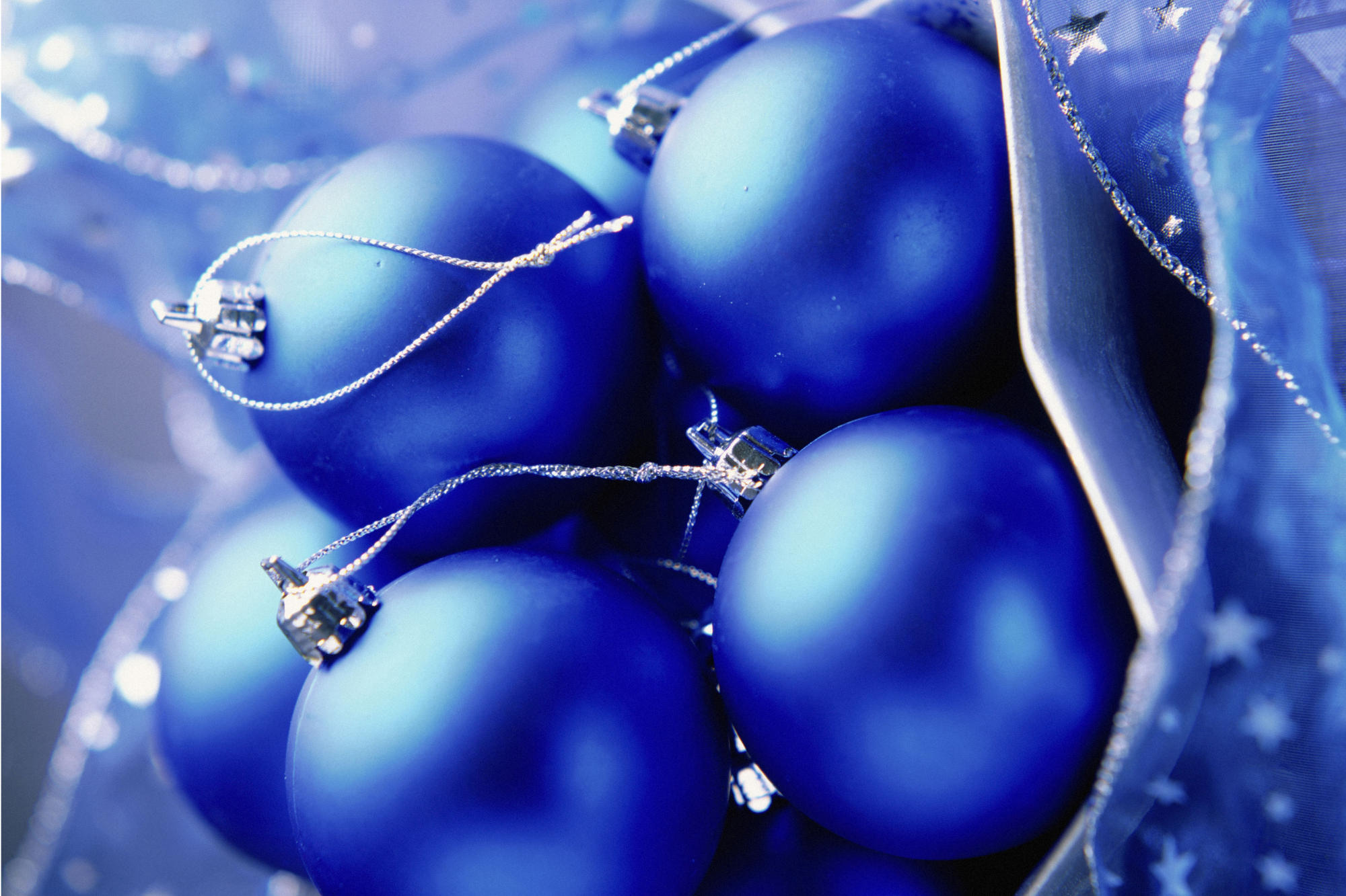 Синие шары на елку. Новогодние шары. Синие новогодние шары. Новогодний шар (синий).