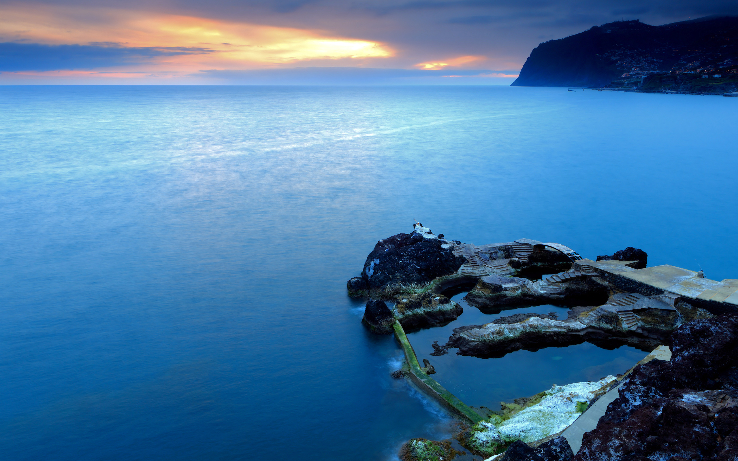 Обои скалы, закат, море, португалия, rocks, sunset, sea, portugal разрешение 2560x1600 Загрузить
