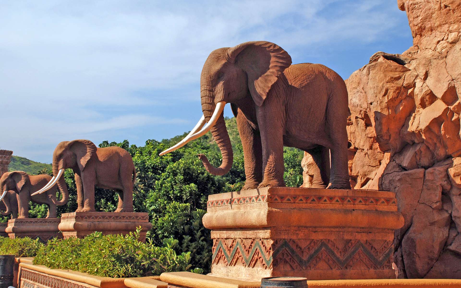 Обои статуи, слоны, statues, elephants разрешение 1920x1200 Загрузить