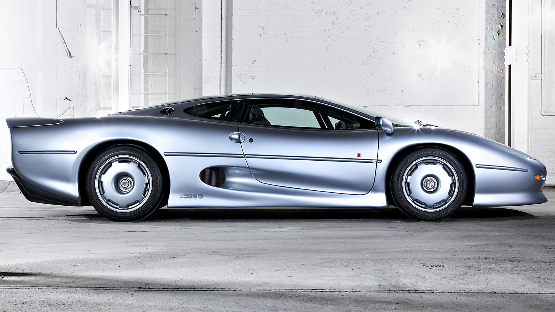 Обои jaguar xj220 13, ягуа́р, jaguar разрешение 1920x1080 Загрузить